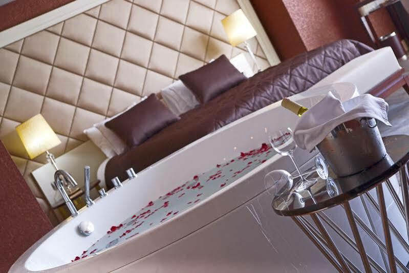 Taba Luxury Suites And Hotel Istanbul Ngoại thất bức ảnh